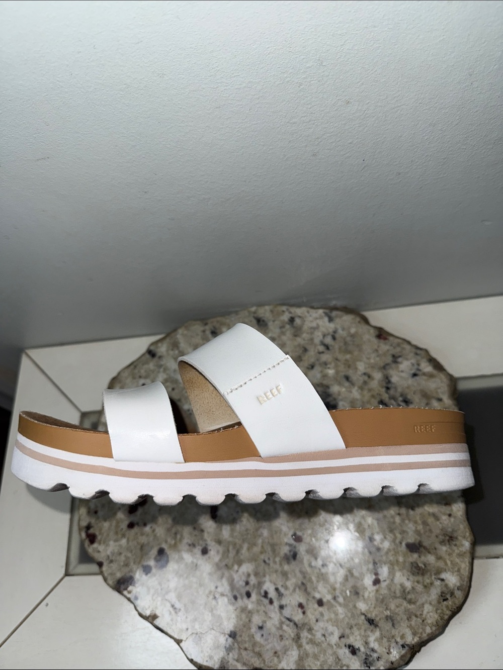 Reef Cushion Vista Hi Women's Arch Support Sandals White Dual-Strap Cork Sz 9 - Picture 12 of 13